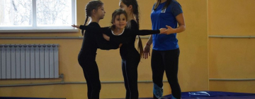 Спортивная акробатика в Арцизе: один день из жизни красавиц-спортсменок