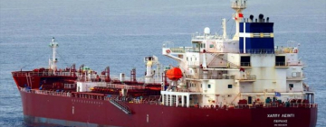 Пиратский захват судна вблизи Камеруна: похищены 8 моряков, один - украинец