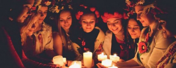 Як у давнину українська молодь ворожила у Різдвяну ніч