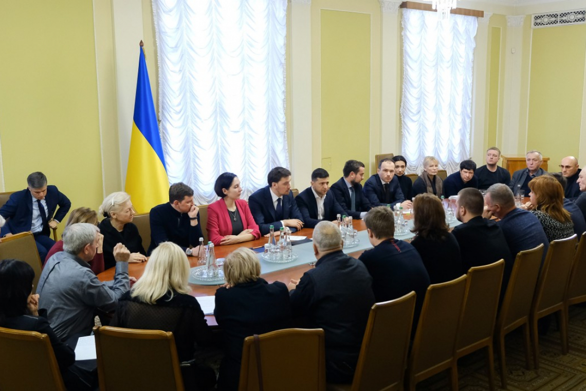 Авіакатастрофа в Ірані: що говорив Президент родинам загиблих українців?