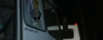 Маразм крепчал: автобусы с эвакуированными украинцами земляки забросали камнями