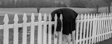 ЗА СПИНОЙ НИКОГО…