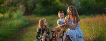 СКОРО ПРАЗДНИК: 10 мая - День Матери!