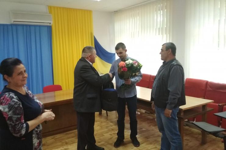 В Вилковской ОТГ торжественно провели в ряды Вооруженных сил Украины вилковчанина