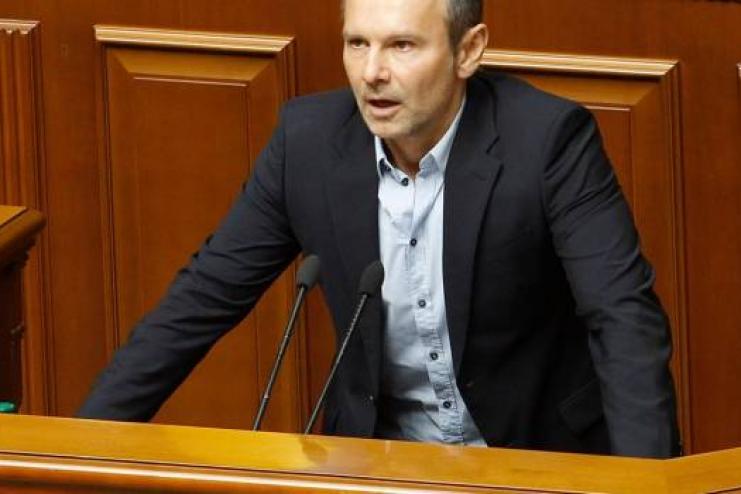 Вакарчук складывает полномочия народного депутата