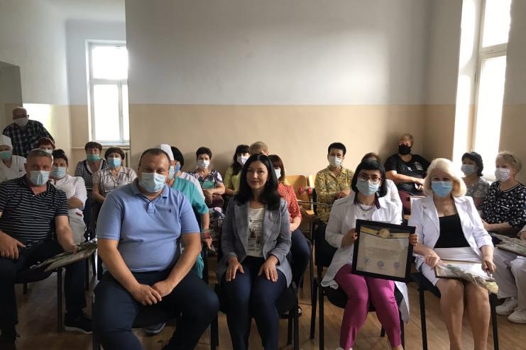 В Килийской ОТГ поздравили медиков с наступающим праздником