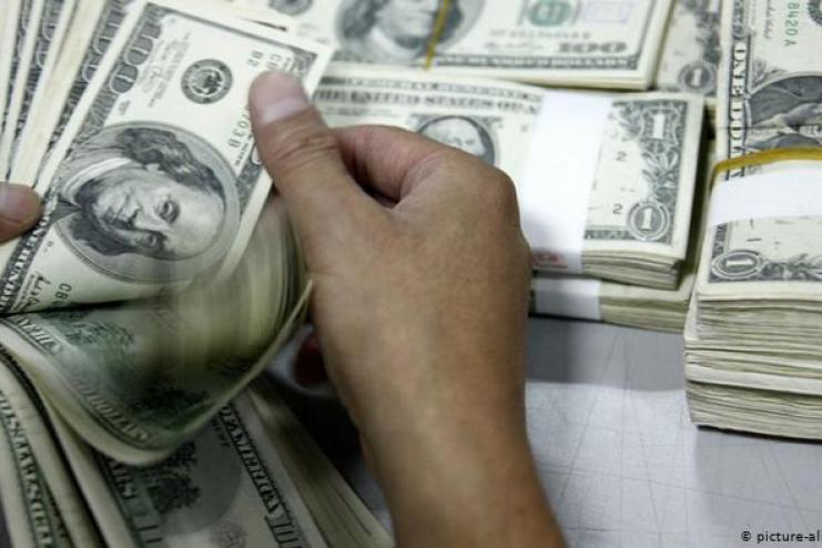 Держборг України виріс за місяць на 720 мільйонів доларів США