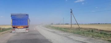 К визиту президента, в Одесской области наспех ремонтируют дороги (фотофакт)