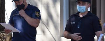 Арцизские спасатели провели занятия по пожарной безопасности среди работников местного предприятия