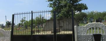 В память о тех, кто "ушёл за радугу": в Тарутинском районе сельсовет благоустраивает кладбища