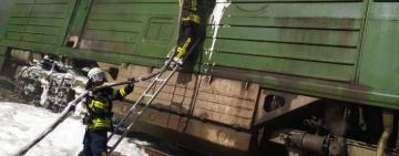 Под Саратой горел локомотив грузового поезда