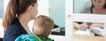 «Письма счастья»: у матерей-одиночек требуют вернуть назад полученные соцвыплаты