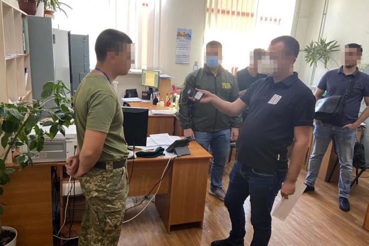В Одесской области задержали пограничника на получении "отката"