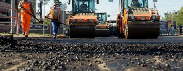 Верховна Рада выделила 2,2 млрд гривен на дороги, сократив расходы Минсоцполитики