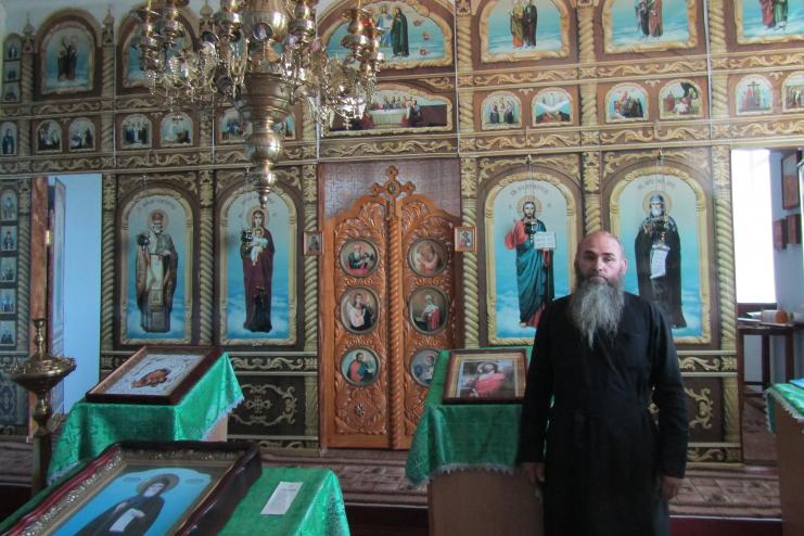 Помощь храму в Тарутинском районе: от всего села, от всего сердца