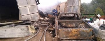 В Одесской области горела надворная постройка: сгорели 15 тонн сена и внедорожник