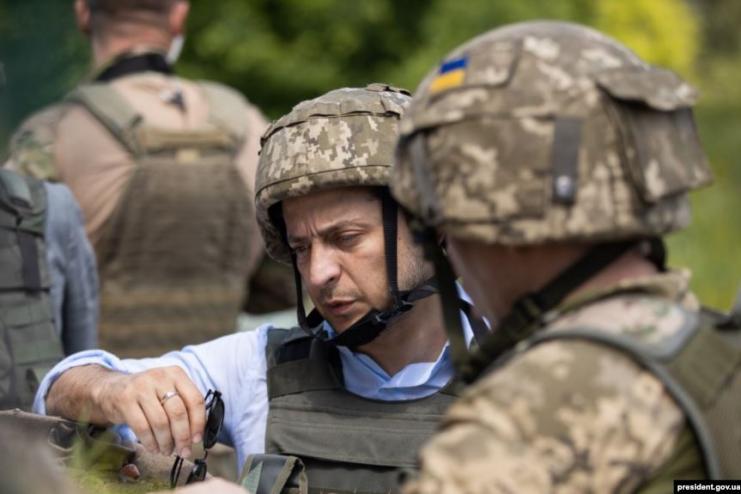 Зеленский пообещал покинуть пост президента, если не сможет «закончить войну»