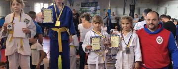 Арцизские дзюдоисты заняли 1 место в республиканском турнире, посвящённом 96-й годовщине обществу «Динамо»