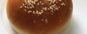 СМАЧНИЙ ДЕНЬ: БУЛОЧКИ ДЛЯ БУРГЕРА