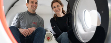 Hyperloop Ілона Маска вперше перевіз пасажирів