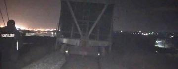 Ночью под колесами поезда в Одесской области погиб мужчина