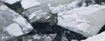 В Черкасской области, спасая ребенка, двое рыбаков провалились под лед и утонули