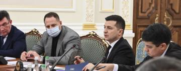 Зеленський таки відсторонив на 2 місяці голову КСУ