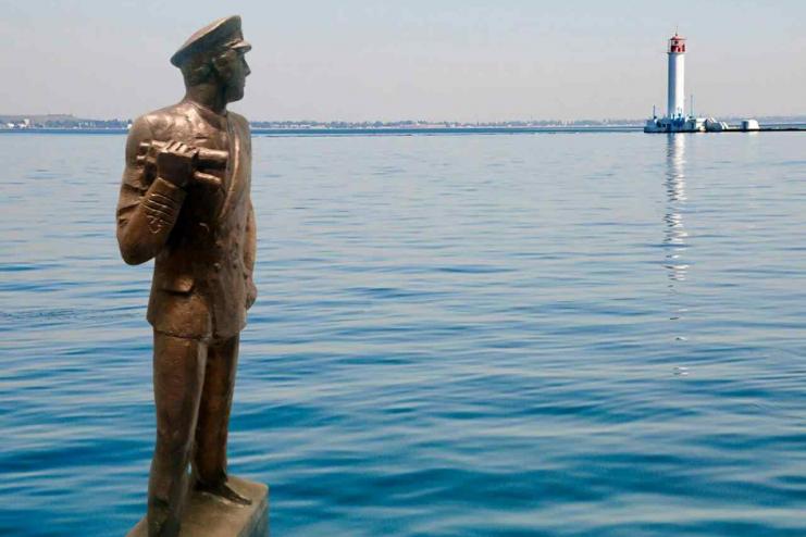 На Одесском морвокзале появится новый памятник представителю морской профессии