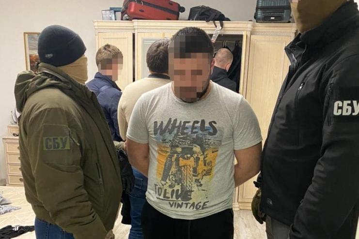 Вымогал и получил 2 млн. гривен: в Одессе  задержан член межрегиональной банды вымогателей