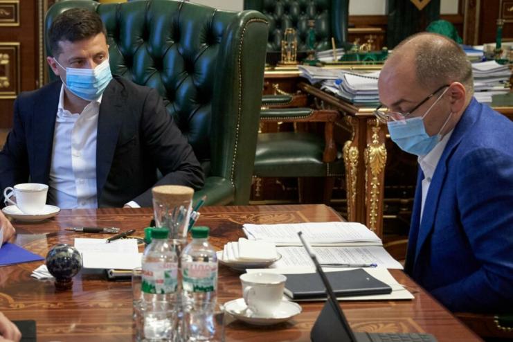 Україна отримала підтвердження щодо постачання 12 млн доз вакцин проти коронавірусу