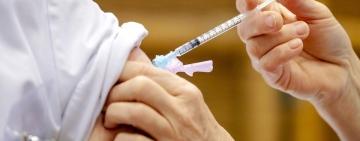 В Украину прибыла вакцина от COVID-19: завтра стартует вакцинация