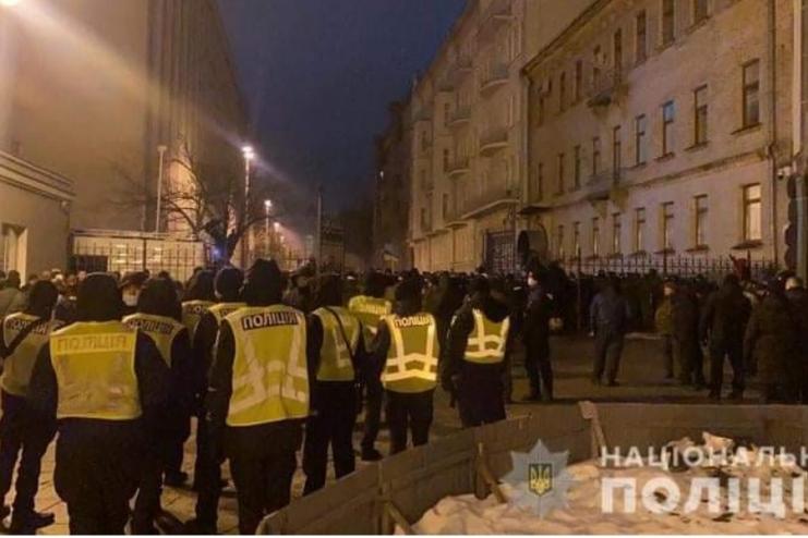 Під офісом Зеленського відбулася акція протесту проти вироку Стерненку 