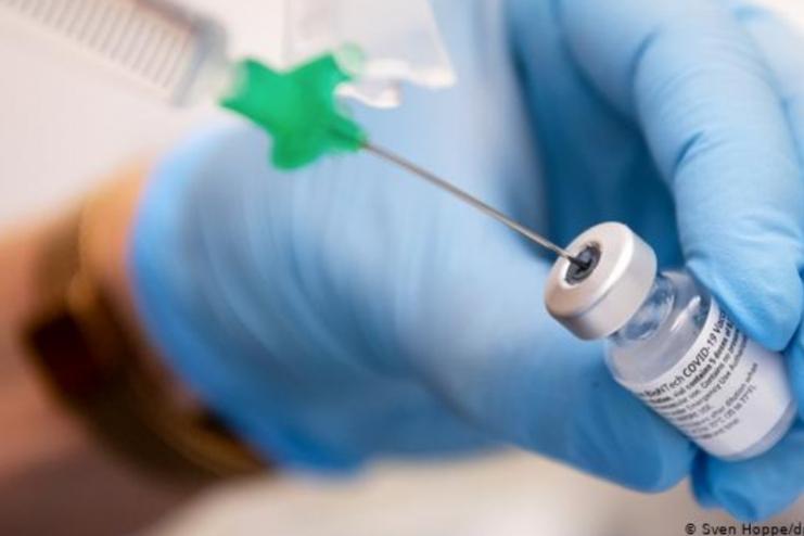 МОЗ розповіли, де були перші випадки побічних ефектів від індійської вакцини