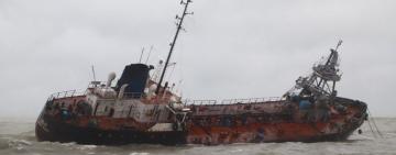 Суд постановил взыскать с владельца танкера Delfi 2,7 миллиона гривен 