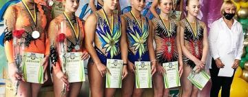 На Чемпионате Украины спортивные акробатки Белгород-Днестровского завоевали 6 золотых и 3 серебряных медалей