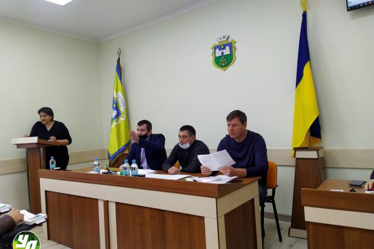 ЗМІНЮВАЛИ Й ДОПОВНЮВАЛИ БЮДЖЕТ  НА ПОЗАЧЕРГОВІЙ СЕСІЇ В ТАТАРБУНАРАХ