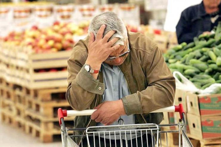 Закупайтесь к Пасхе уже сейчас: в Украине прогнозируют резкий скачок цен на продукты
