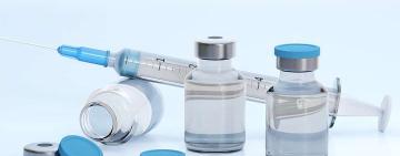 "Є зв'язок з вакциною": регулятор ЄС все ж знайшов зв'язок між вакциною AstraZeneca та тромбозами 