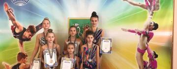 Юные акробатки из Арциза показали высокие результаты во Всеукраинском турнире