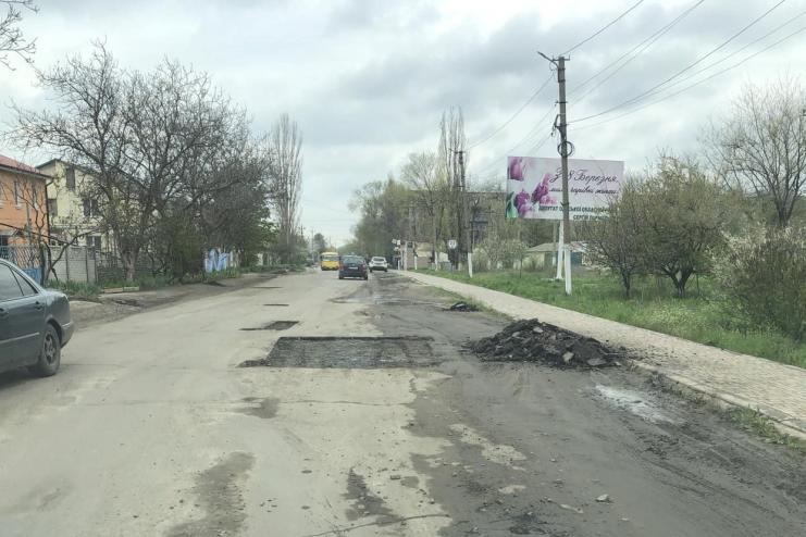 В АРЦИЗЕ СТАРТОВАЛ ЯМОЧНЫЙ РЕМОНТ ДОРОГ