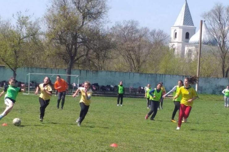 У Сараті відбулися змагання з футболу серед дівчат "Шкіряний м'яч" 