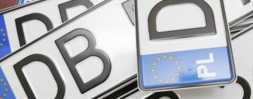 Зеленский подписал законы о льготном растаможивании автомобилей с европейскими номерами