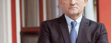 МЕДВЕДЧУКУ ИЗБРАЛИ МЕРУ ПРЕСЕЧЕНИЯ. ПЕРВЫЕ КОММЕНТАРИИ ПОЛИТИКА