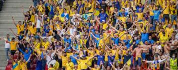 В России требуют от УЕФА наказать украинских болельщиков за скандирование "Путин - х*йло" (Видео 18+)