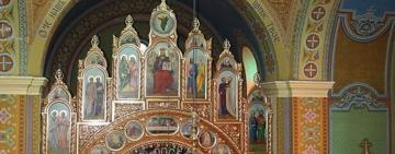 Перехрестилася і обікрала церкву 