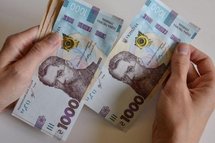 Зарплата осенью вырастет до 14 000 гривен: прогноз Кабмина