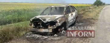 На трассе Одесса-Рени сгорел дотла Lexus