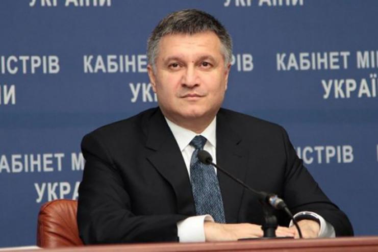 ОТСТАВКА ГОДА: ВСЁ, ЧТО ИЗВЕСТНО ОБ ОТСТАВКЕ АРСЕНА АВАКОВА