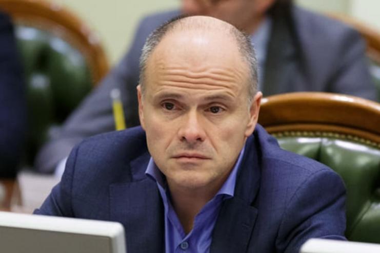 "Слуги народу" пропонують ввести обмеження для не вакцинованих українців