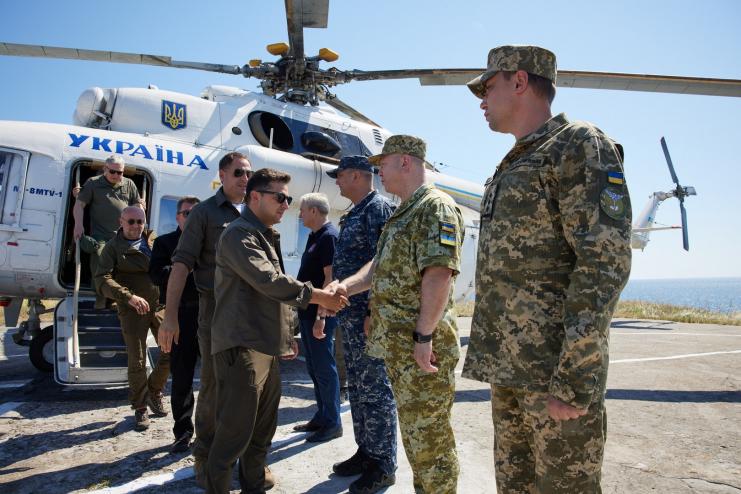 Зеленський  відвідав острів Зміїний і перевірив готовність військових до його оборони